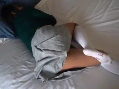 imagen Despertando a la colegiala con la verga
