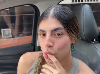 imagen La amiga de mi novia es una zorra